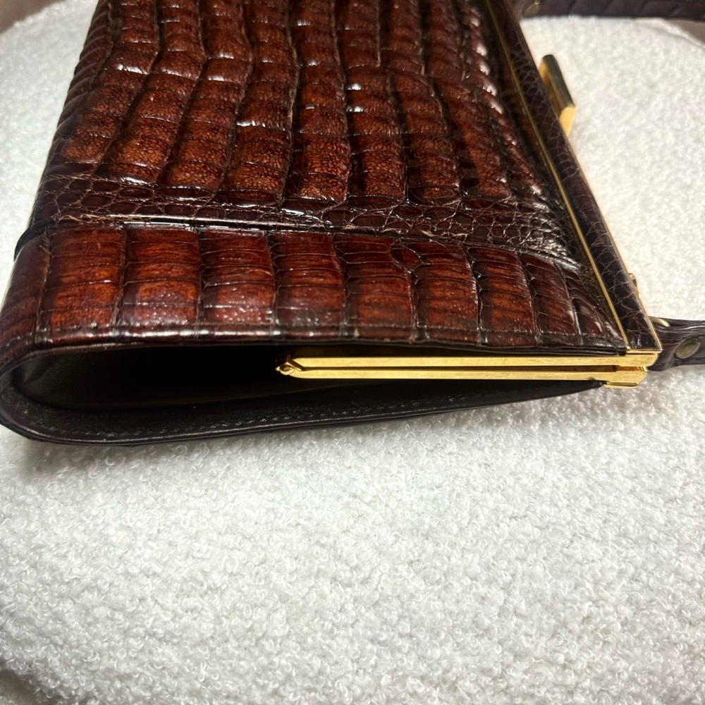 VINTAGE CROCODILE CROSSBODY BAG - Picture 6 of 10